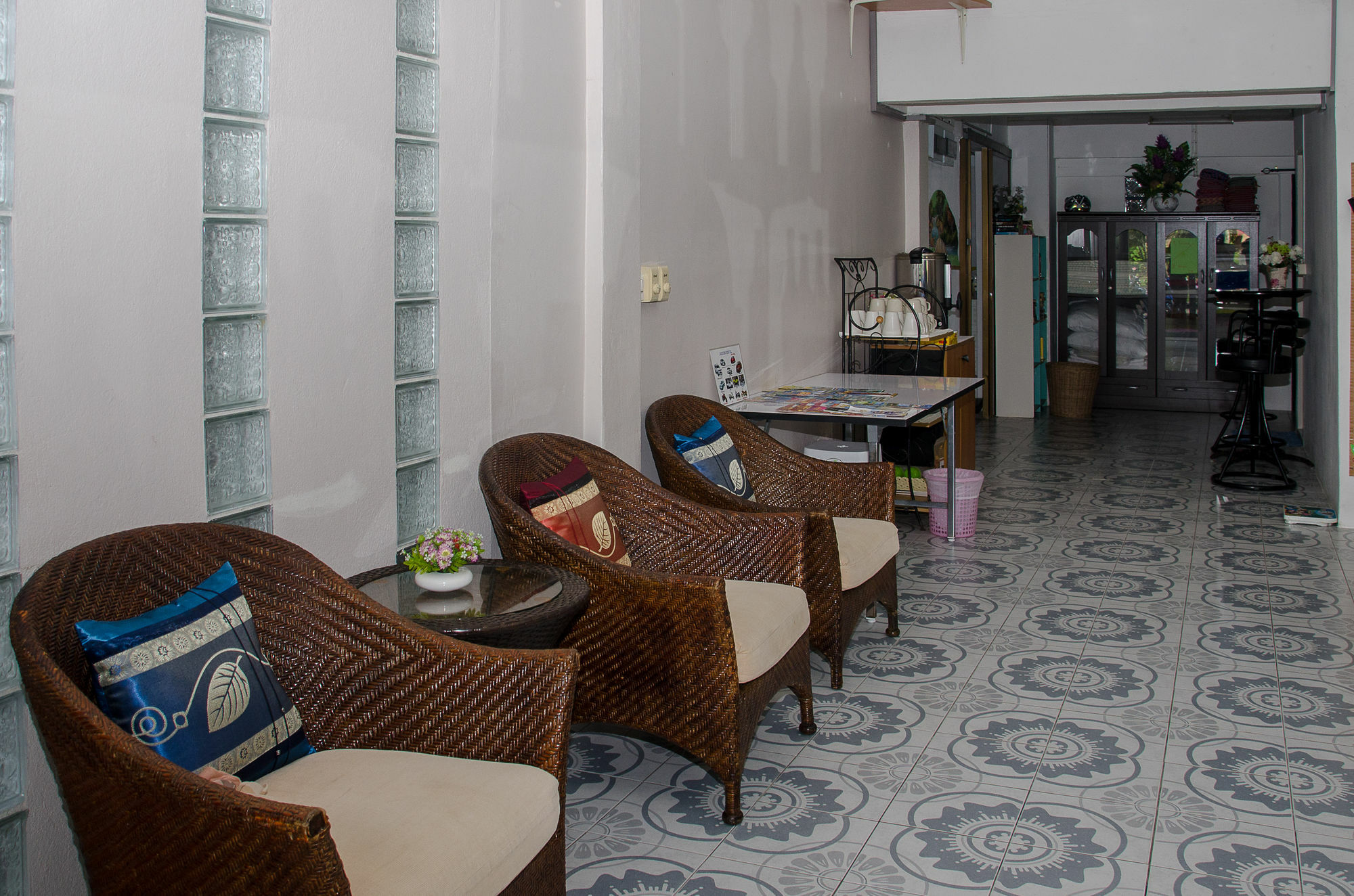 Allstar Guesthouse Karon Exterior photo