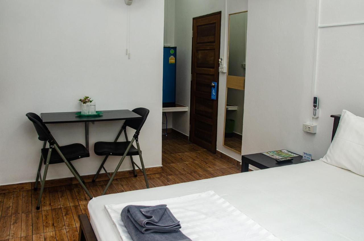 Allstar Guesthouse Karon Exterior photo
